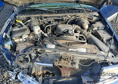 1999 Chevrolet S Truck S10 z USA, uszkodzony, nr VIN 1GCCS19X9X8109341